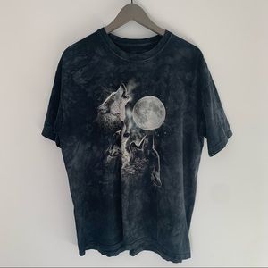 The Mountain wolf and moon t-shirt